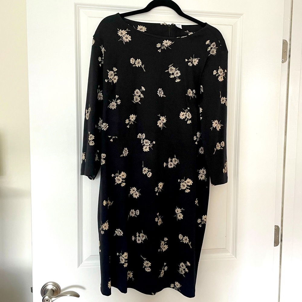 Black Floral Old Navy Dress. XL